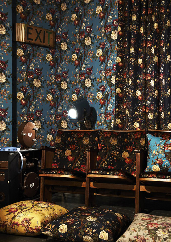 Interiér s vintage květinovým potiskem nábytek do Shoreditch Design Pokoje čalounění Londýně