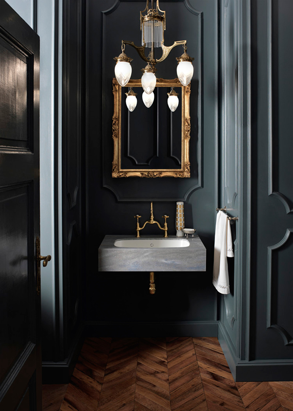 8 Stylish Vintage Bathroom Decorating, Shabby Chic Bathroom Vanity Unit Uk