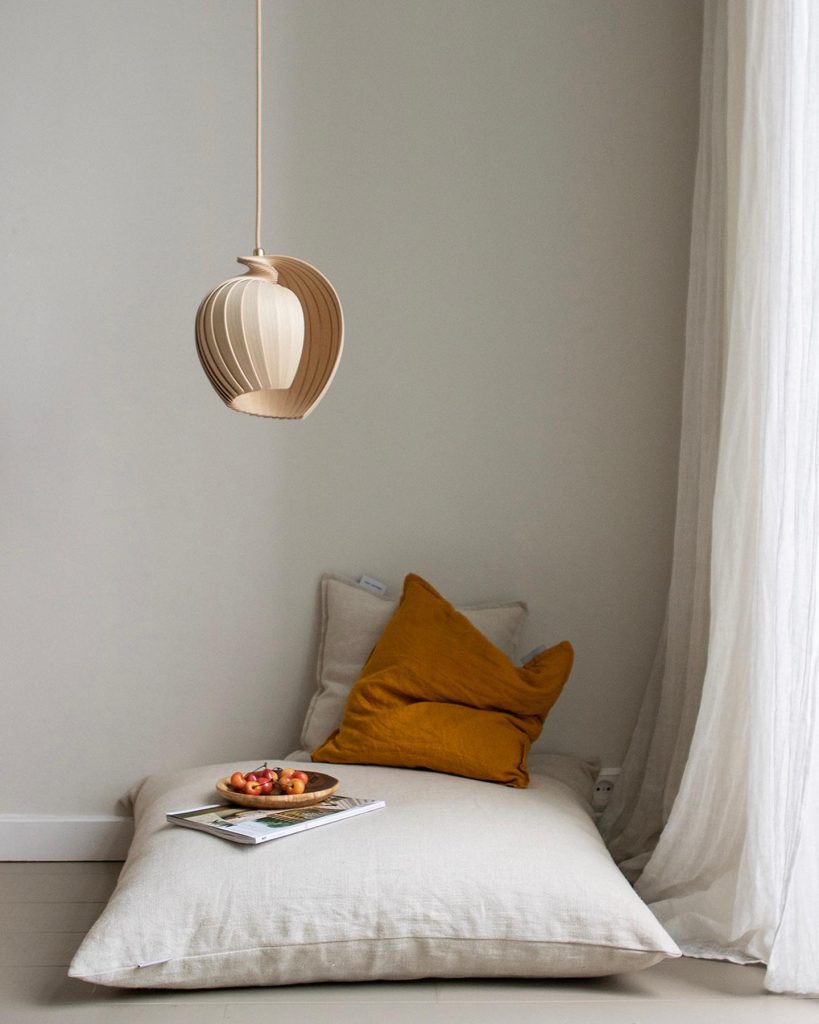 Hanging pendant light made from fsc wood